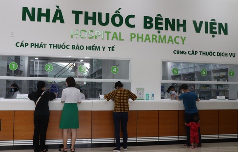 Bệnh nhân điều trị nội trú trái tuyến tại TP.HCM tăng sau thông tuyến BHYT - Ảnh 1. Bệnh nhân điều trị nội trú trái tuyến tại TP.HCM tăng sau thông tuyến BHYT - Ảnh 1.