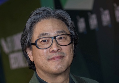 Đạo diễn nổi tiếng Park Chan Wook làm phim từ sách của nhà văn gốc Việt - Ảnh 1. Đạo diễn nổi tiếng Park Chan Wook làm phim từ sách của nhà văn gốc Việt - Ảnh 1.