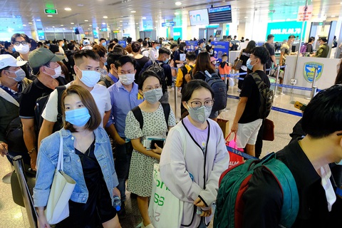 Đề xuất tăng giá trần, áp giá sàn vé máy bay: Vô lý và vi phạm luật cạnh tranh - Ảnh 4. Đề xuất tăng giá trần, áp giá sàn vé máy bay: Vô lý và vi phạm luật cạnh tranh - Ảnh 4.
