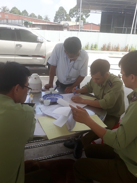 Kinh doanh xăng dầu không đảm bảo chất lượng, doanh nghiệp bị phạt gần 290 triệu đồng - Ảnh 1. Kinh doanh xăng dầu không đảm bảo chất lượng, doanh nghiệp bị phạt gần 290 triệu đồng - Ảnh 1.