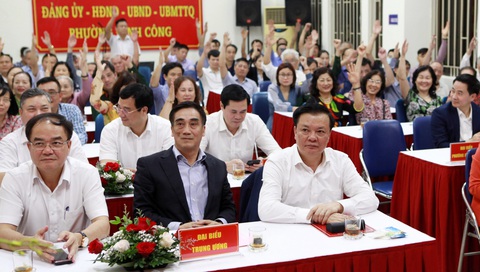 Cử tri tín nhiệm Bí thư thành ủy Hà Nội Đinh Tiến Dũng ứng cử đại biểu Quốc hội - Ảnh 2. Cử tri tín nhiệm Bí thư thành ủy Hà Nội Đinh Tiến Dũng ứng cử đại biểu Quốc hội - Ảnh 2.