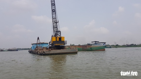 Người nuôi cá tra ‘tố’ doanh nghiệp nạo vét thông luồng gây sạt lở nặng - Ảnh 2. Người nuôi cá tra ‘tố’ doanh nghiệp nạo vét thông luồng gây sạt lở nặng - Ảnh 2.