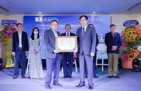 Trường ĐH Văn Hiến đạt chứng nhận kiểm định 02 chương trình đào tạo - Ảnh 2. Trường ĐH Văn Hiến đạt chứng nhận kiểm định 02 chương trình đào tạo - Ảnh 2.