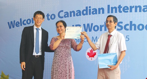 Giao thoa bản sắc dân tộc tại hội xuân Trường Quốc tế Canada - Ảnh 4. Giao thoa bản sắc dân tộc tại hội xuân Trường Quốc tế Canada - Ảnh 4.