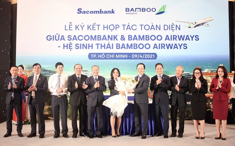 Chủ tịch Sacombank tại lễ ký hợp tác toàn diện với Bamboo Airways: ‘Hai thương hiệu, triệu giá trị’ - Ảnh 2. Chủ tịch Sacombank tại lễ ký hợp tác toàn diện với Bamboo Airways: ‘Hai thương hiệu, triệu giá trị’ - Ảnh 2.