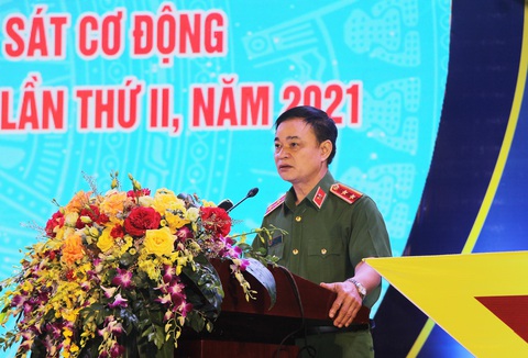Tuổi trẻ cảnh sát cơ động đón nhận Huân chương Bảo vệ Tổ quốc hạng nhì - Ảnh 2. Tuổi trẻ cảnh sát cơ động đón nhận Huân chương Bảo vệ Tổ quốc hạng nhì - Ảnh 2.