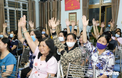 Cử tri tín nhiệm ông Phan Nguyễn Như Khuê vì bênh vực quyền lợi của dân - Ảnh 2. Cử tri tín nhiệm ông Phan Nguyễn Như Khuê vì bênh vực quyền lợi của dân - Ảnh 2.