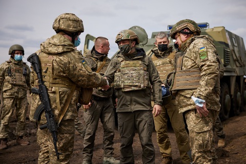 Mỹ nói binh sĩ Nga ‘đông chưa từng thấy’ ở biên giới với Ukraine, Đức yêu cầu rút quân - Ảnh 1. Mỹ nói binh sĩ Nga ‘đông chưa từng thấy’ ở biên giới với Ukraine, Đức yêu cầu rút quân - Ảnh 1.