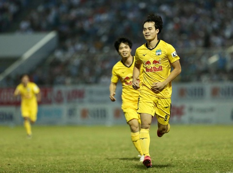 Vòng 8 V-League 2021: HAGL lấy lại ngôi đầu - Ảnh 1. Vòng 8 V-League 2021: HAGL lấy lại ngôi đầu - Ảnh 1.