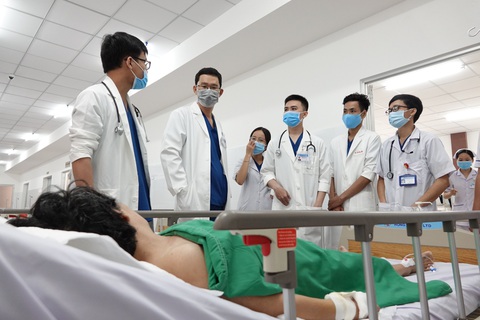 Đột quỵ não: Thời gian là vàng - Ảnh 1. Đột quỵ não: Thời gian là vàng - Ảnh 1.