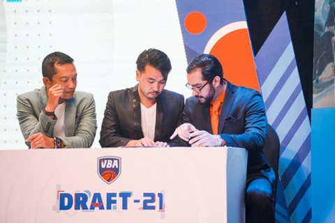 Hanoi Buffaloes ‘đón lõng’ cầu thủ Việt kiều Tâm Đinh - Ảnh 2. Hanoi Buffaloes ‘đón lõng’ cầu thủ Việt kiều Tâm Đinh - Ảnh 2.