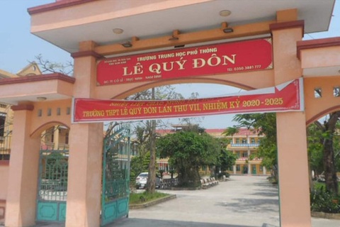Từ bức tâm thư của thầy hiệu trưởng: ‘Hãy cố lên, mọi thứ sẽ qua!’ - Ảnh 1. Từ bức tâm thư của thầy hiệu trưởng: ‘Hãy cố lên, mọi thứ sẽ qua!’ - Ảnh 1.