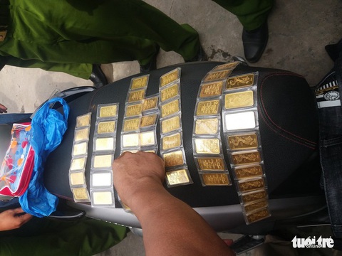 Khởi tố kẻ trộm nhiều dây vàng ở nhà nguyên giám đốc Sở GTVT Trà Vinh - Ảnh 3. Khởi tố kẻ trộm nhiều dây vàng ở nhà nguyên giám đốc Sở GTVT Trà Vinh - Ảnh 3.
