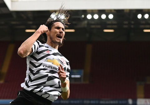 Thi đấu thăng hoa, Cavani được Man Utd gia hạn hợp đồng - Ảnh 1. Thi đấu thăng hoa, Cavani được Man Utd gia hạn hợp đồng - Ảnh 1.
