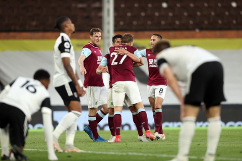 Premier League xác định đủ 3 đội rớt hạng - Ảnh 1. Premier League xác định đủ 3 đội rớt hạng - Ảnh 1.