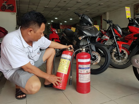 Phòng cháy nhà ở kết hợp sản xuất, kinh doanh: Nhiều khuyến cáo hữu ích - Ảnh 1. Phòng cháy nhà ở kết hợp sản xuất, kinh doanh: Nhiều khuyến cáo hữu ích - Ảnh 1.