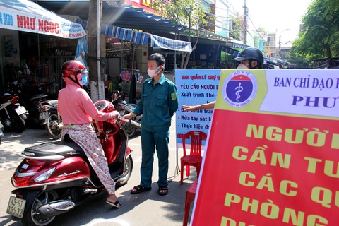 Thứ trưởng Bộ Y tế: Lo ở Hà Nội, Đà Nẵng, Bắc Ninh... - Ảnh 1. Thứ trưởng Bộ Y tế: Lo ở Hà Nội, Đà Nẵng, Bắc Ninh... - Ảnh 1.