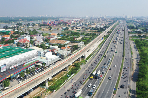 TP.HCM tổ chức buýt điện, xe đạp điện, xe máy điện kết nối tuyến metro số 1 - Ảnh 1. TP.HCM tổ chức buýt điện, xe đạp điện, xe máy điện kết nối tuyến metro số 1 - Ảnh 1.