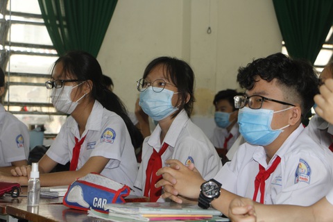 Thi học kỳ 2 bất ngờ nhưng học sinh Cần Thơ nói làm bài ổn - Ảnh 1. Thi học kỳ 2 bất ngờ nhưng học sinh Cần Thơ nói làm bài ổn - Ảnh 1.
