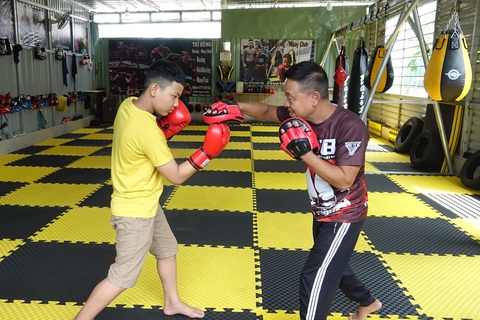 Cậu bé ung thư khát khao chinh phục đỉnh cao - Ảnh 3. Cậu bé ung thư khát khao chinh phục đỉnh cao - Ảnh 3.