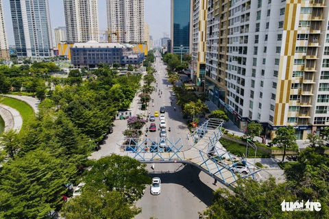 Cầu bộ hành chữ Y đẹp như thơ ở Hà Nội chuẩn bị khánh thành - Ảnh 1. Cầu bộ hành chữ Y đẹp như thơ ở Hà Nội chuẩn bị khánh thành - Ảnh 1.