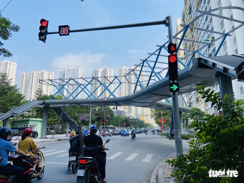 Cầu bộ hành chữ Y đẹp như thơ ở Hà Nội chuẩn bị khánh thành - Ảnh 6. Cầu bộ hành chữ Y đẹp như thơ ở Hà Nội chuẩn bị khánh thành - Ảnh 6.