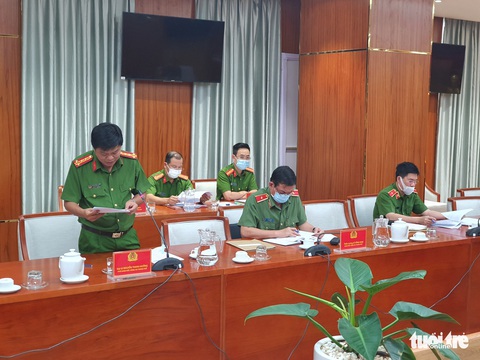 Cơ sở kinh doanh hóa chất trong khu dân cư như những quả bom nổ chậm - Ảnh 2. Cơ sở kinh doanh hóa chất trong khu dân cư như những quả bom nổ chậm - Ảnh 2.