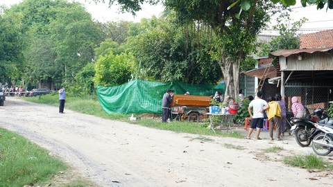 Nghi án con ruột giết cha, phân xác phi tang - Ảnh 2. Nghi án con ruột giết cha, phân xác phi tang - Ảnh 2.