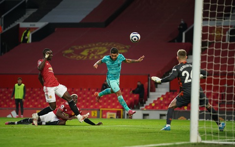 Ngược dòng trước Man Utd tại Old Trafford, Liverpool tiến sát top 4 - Ảnh 3. Ngược dòng trước Man Utd tại Old Trafford, Liverpool tiến sát top 4 - Ảnh 3.