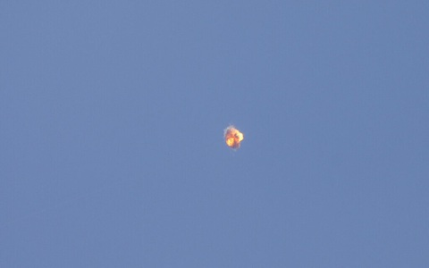 Video lá chắn Vòm Sắt của Israel đánh chặn rocket từ Dải Gaza - Ảnh 5. Video lá chắn Vòm Sắt của Israel đánh chặn rocket từ Dải Gaza - Ảnh 5.
