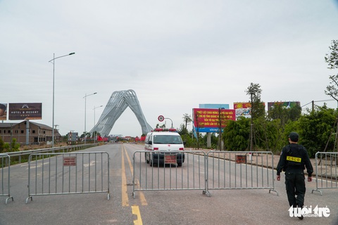 0h đêm 15-5: Quảng Ninh đóng cửa sân golf, đóng quán ăn, quán nước vỉa hè - Ảnh 1. 0h đêm 15-5: Quảng Ninh đóng cửa sân golf, đóng quán ăn, quán nước vỉa hè - Ảnh 1.