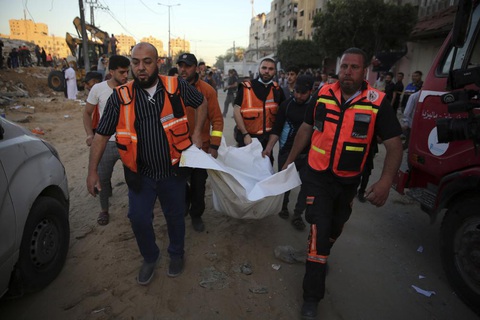 Tan hoang sau những cuộc không kích giữa Israel - Hamas - Ảnh 3. Tan hoang sau những cuộc không kích giữa Israel - Hamas - Ảnh 3.