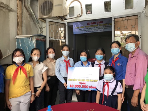 Chúc mừng thầy tổng phụ trách Đội có sinh nhật trùng sinh nhật Đội - Ảnh 3. Chúc mừng thầy tổng phụ trách Đội có sinh nhật trùng sinh nhật Đội - Ảnh 3.