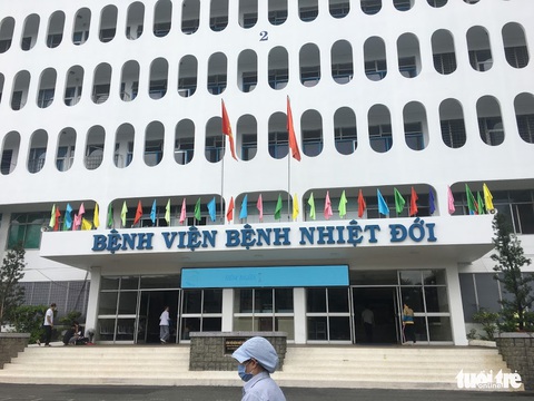 Bệnh nhân COVID-19 nặng được đưa từ An Giang lên TP.HCM điều trị - Ảnh 1. Bệnh nhân COVID-19 nặng được đưa từ An Giang lên TP.HCM điều trị - Ảnh 1.