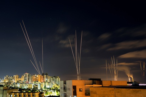 Israel đánh bom nhà của thủ lĩnh Hamas tại Dải Gaza - Ảnh 1. Israel đánh bom nhà của thủ lĩnh Hamas tại Dải Gaza - Ảnh 1.