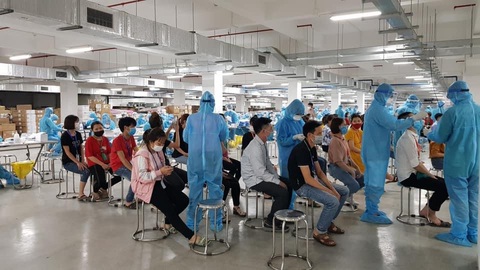 3 nguy cơ làm số ca COVID-19 tăng nhanh ở Bắc Giang - Ảnh 1. 3 nguy cơ làm số ca COVID-19 tăng nhanh ở Bắc Giang - Ảnh 1.
