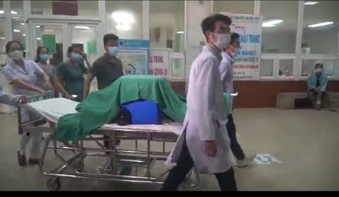 55 phút nghẹt thở chuyển tạng bệnh nhân chết não về Chợ Rẫy cứu sống 4 người - Ảnh 2. 55 phút nghẹt thở chuyển tạng bệnh nhân chết não về Chợ Rẫy cứu sống 4 người - Ảnh 2.