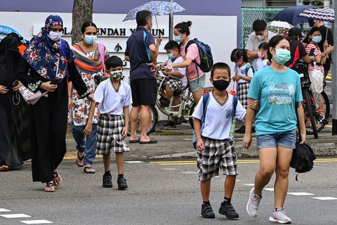 Singapore lo lắng vì nhiều học sinh nhiễm virus corona - Ảnh 1. Singapore lo lắng vì nhiều học sinh nhiễm virus corona - Ảnh 1.