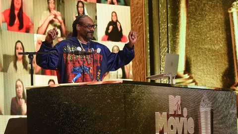 Sao Marvel thắng lớn tại Lễ trao giải MTV Movie & TV Awards 2021 - Ảnh 5. Sao Marvel thắng lớn tại Lễ trao giải MTV Movie & TV Awards 2021 - Ảnh 5.