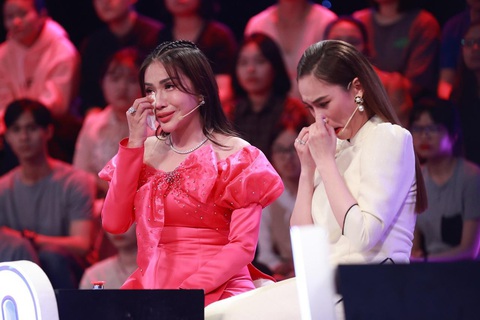 Quyền Linh, Tiến Luật, Khả Như bật khóc vì thương mẹ, nhiều nghệ sĩ lên tiếng tri ân khán giả - Ảnh 8. Quyền Linh, Tiến Luật, Khả Như bật khóc vì thương mẹ, nhiều nghệ sĩ lên tiếng tri ân khán giả - Ảnh 8.