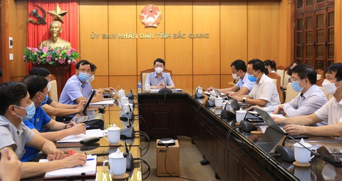 Bắc Giang tạm dừng hoạt động 4 khu công nghiệp, phong tỏa toàn huyện Việt Yên - Ảnh 2. Bắc Giang tạm dừng hoạt động 4 khu công nghiệp, phong tỏa toàn huyện Việt Yên - Ảnh 2.