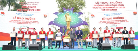 Herbalife Việt Nam đồng hành cùng Tổng Cục Thể Dục Thể Thao Vinh danh VĐV, HLV tiêu biểu 2020 - Ảnh 1. Herbalife Việt Nam đồng hành cùng Tổng Cục Thể Dục Thể Thao Vinh danh VĐV, HLV tiêu biểu 2020 - Ảnh 1.