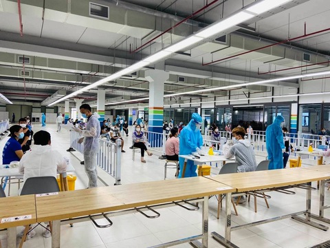Bắc Giang cách ly xã hội 3 huyện từ 0h ngày 19-5, F0 tăng gần 100 ca - Ảnh 2. Bắc Giang cách ly xã hội 3 huyện từ 0h ngày 19-5, F0 tăng gần 100 ca - Ảnh 2.