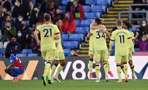 Liverpool vào top 4, tranh vé dự Champions League tận giờ chót - Ảnh 4. Liverpool vào top 4, tranh vé dự Champions League tận giờ chót - Ảnh 4.