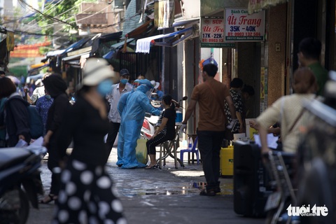 TP.HCM: Người bán quán ăn ở quận 3 mắc COVID-19, từng đến Trung tâm y khoa Hòa Hảo - Ảnh 6. TP.HCM: Người bán quán ăn ở quận 3 mắc COVID-19, từng đến Trung tâm y khoa Hòa Hảo - Ảnh 6.