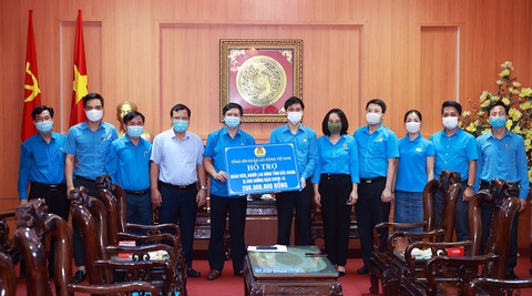 Không để người lao động trong khu cách ly thiếu đói - Ảnh 2. Không để người lao động trong khu cách ly thiếu đói - Ảnh 2.