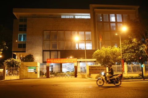 TP.HCM khoanh vùng nhiều nơi ngay trong đêm, khẩn trương truy vết - Ảnh 4. TP.HCM khoanh vùng nhiều nơi ngay trong đêm, khẩn trương truy vết - Ảnh 4.