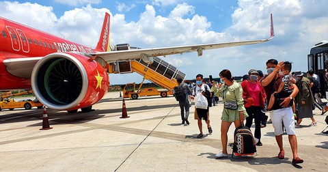 Giám đốc Cảng vụ hàng không miền Nam: Hiện nay, có sân bay cả ngày không có chuyến nào - Ảnh 1. Giám đốc Cảng vụ hàng không miền Nam: Hiện nay, có sân bay cả ngày không có chuyến nào - Ảnh 1.