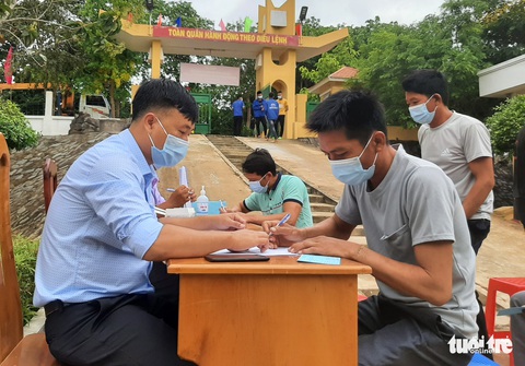 Cà Mau: Bầu cử sớm tại các đảo Hòn Khoai và Hòn Chuối - Ảnh 1. Cà Mau: Bầu cử sớm tại các đảo Hòn Khoai và Hòn Chuối - Ảnh 1.