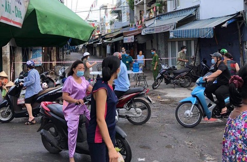 Khẩn cấp tìm người ghé 3 quán phá lấu, xúp cua, vịt lộn ở chợ 200 đường Xóm Chiếu - Ảnh 1. Khẩn cấp tìm người ghé 3 quán phá lấu, xúp cua, vịt lộn ở chợ 200 đường Xóm Chiếu - Ảnh 1.